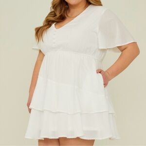 ARULA White Tiered Short Sleeve Dress